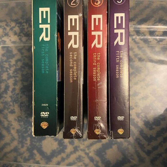 🦋Host Pick🦋 New box set of ER Season 1,2,3&5 - Picture 6 of 6